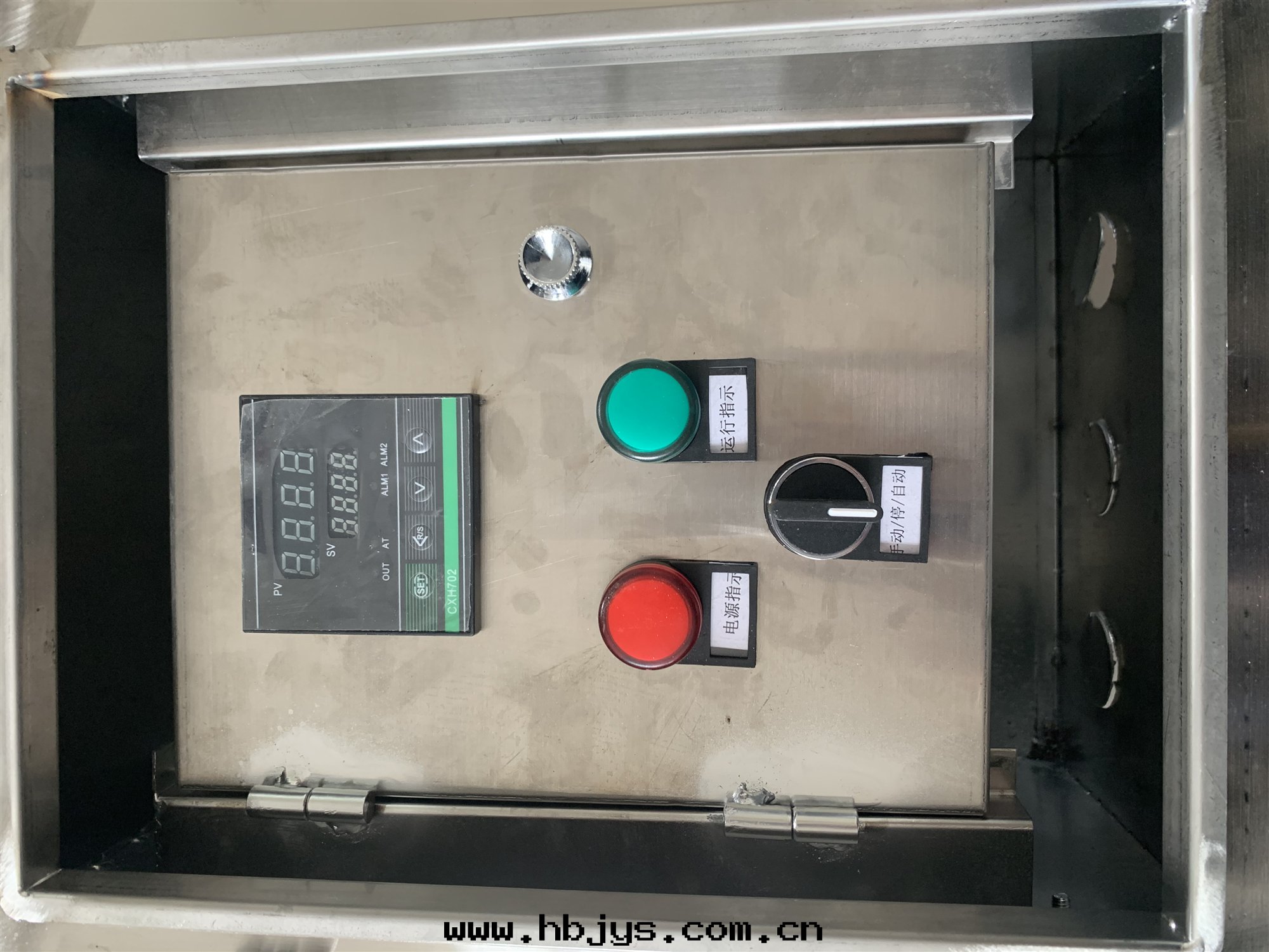 電(diàn)伴热(rè)專用(yòng)温(wēn)控箱(xiāng)